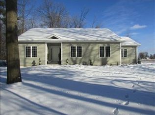 4124 N Gleaner Rd, Freeland, MI 48623