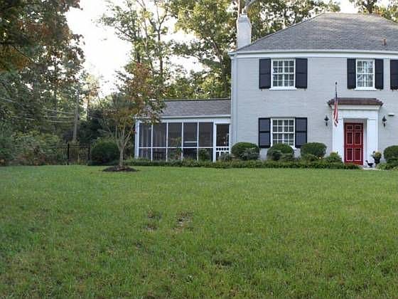 2nd image of 8901 Alendale Rd