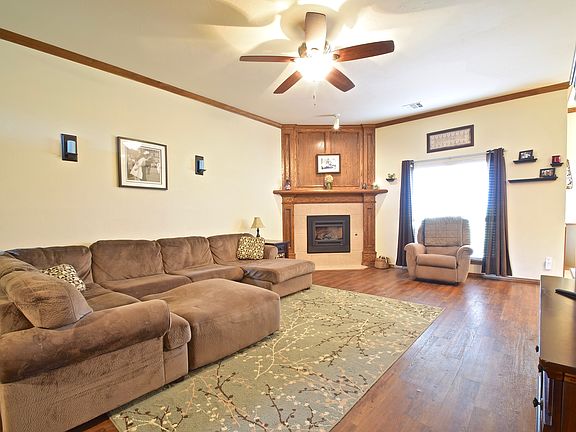 5th image of 9405 Crooked Creek Ln