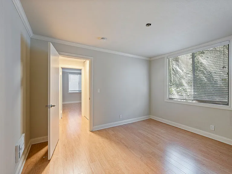 475 Weldon Ave. — Photo 17