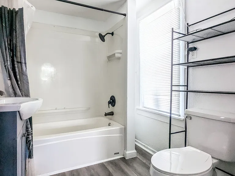 700 Shull St — Photo 13