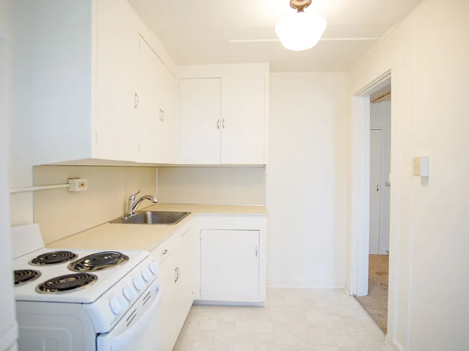 1532 NE 14th Ave #10