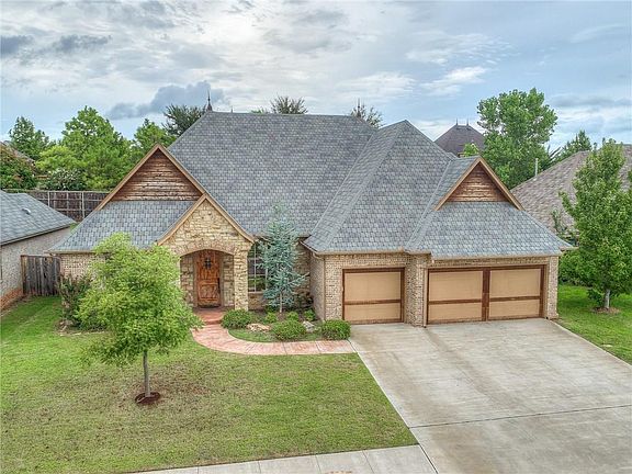 3rd image of 5613 NW 130th St