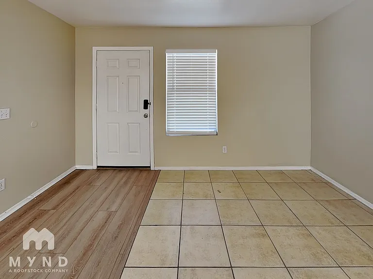 11791 W Aster Dr — Photo 5