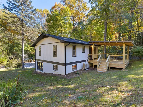 415 Shelton Road, Lake Toxaway, NC 28747