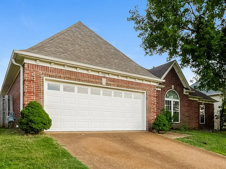9921 Greenalder Cv N — Photo 3