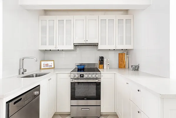 Sold by Compass | media 12