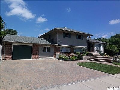 2nd image of 8 Byron Ln