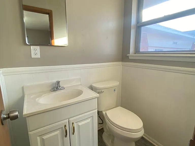 5408 NW 64th St — Photo 12
