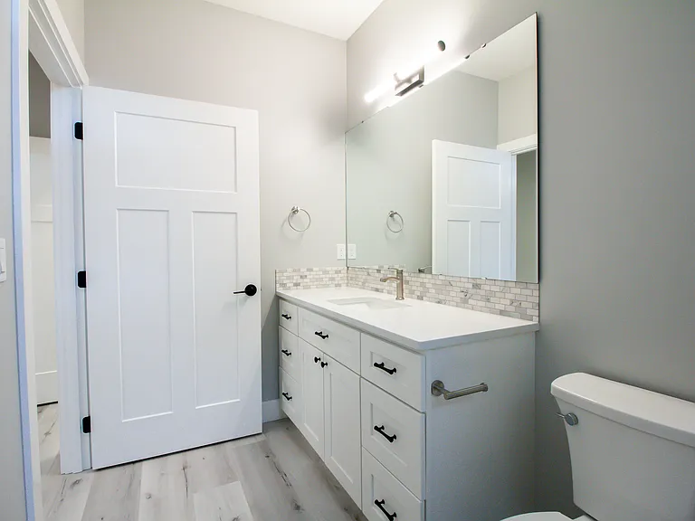 1037 SE Date Ave — Photo 28