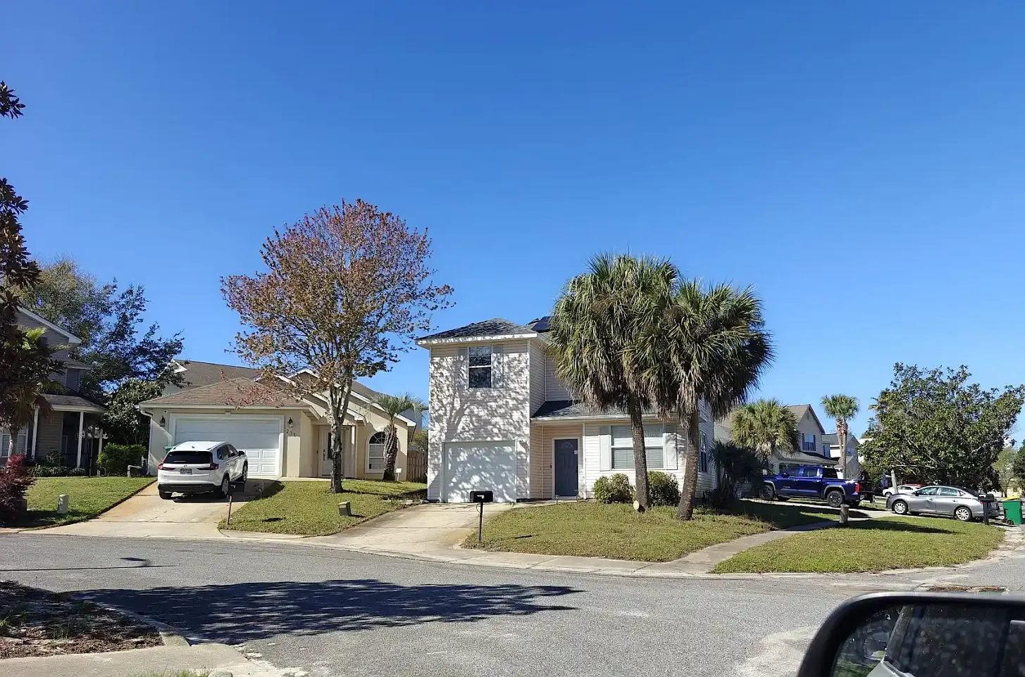 213 Panther Ct — Photo 1