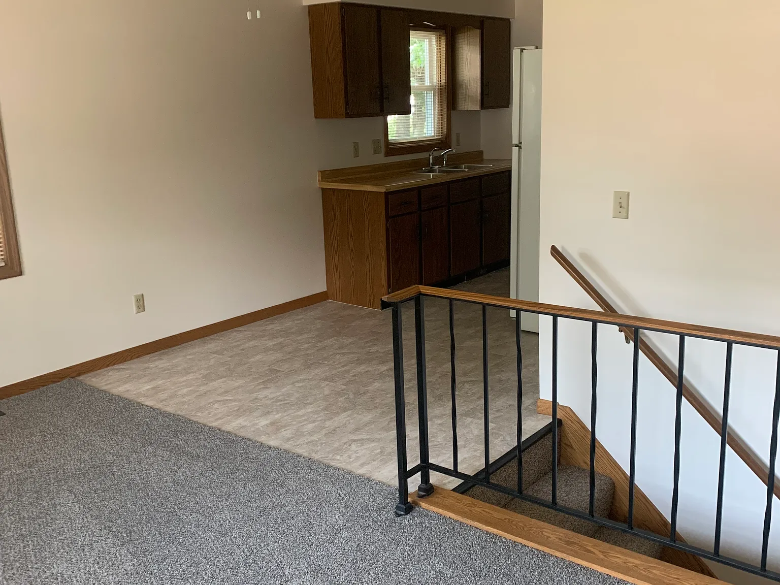 2 bed, 1400 sqft, $1,100 — Photo 3