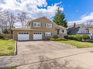 25 Cambridge Rd, Verona, NJ 07044