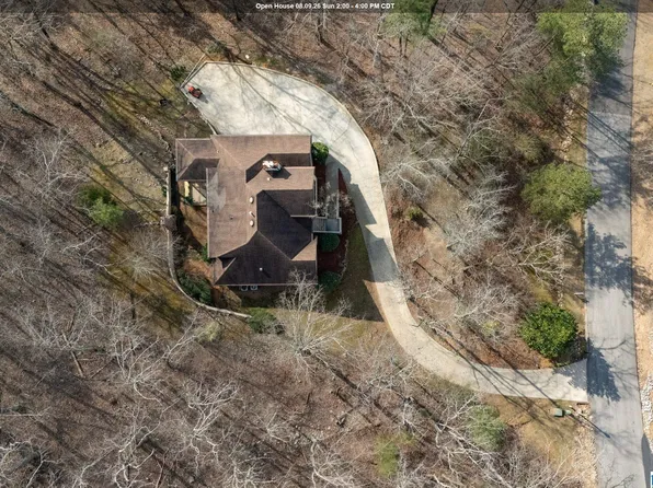 153 Kings Crest Ln, Pelham, AL 35124