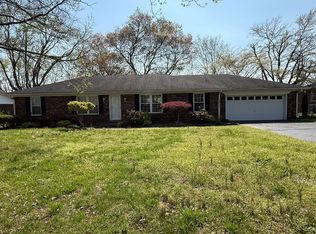 1616 Kenilwood Way, Bowling Green, KY 42104