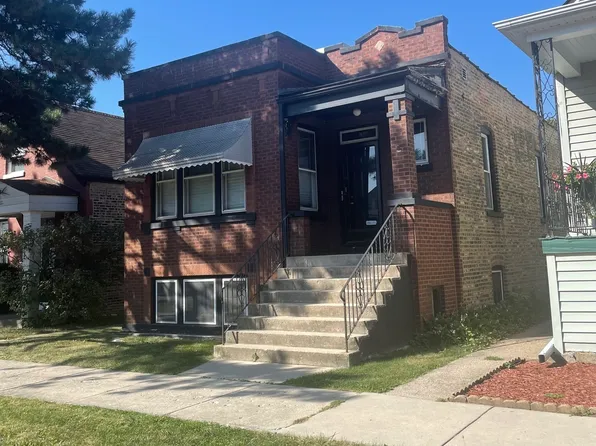 2310 S 58th Ct, Cicero, IL 60804