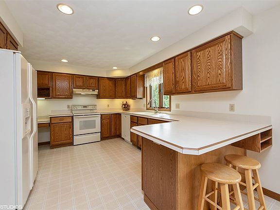 Spacious Kitchen