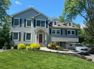 63 Wade Dr, Summit, NJ 07901