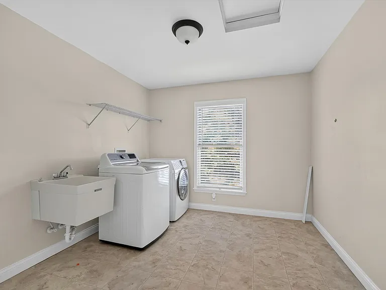 13636 Falcon Way — Photo 41