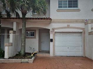 9024 NW 40th St #3, Coral Springs, FL 33065