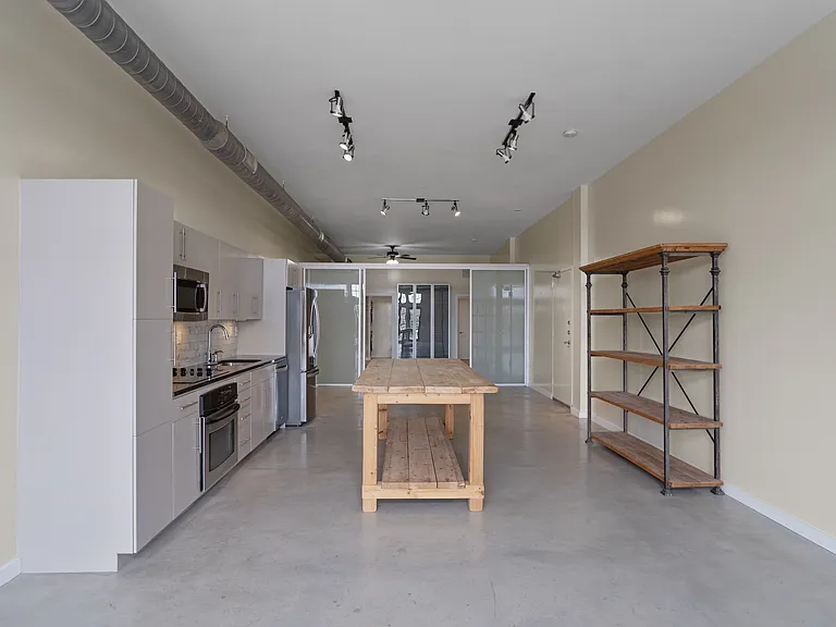 2235 E 6th St #315 — Photo 16