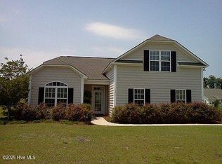 121 Mulberry Cir, Hampstead, NC 28443