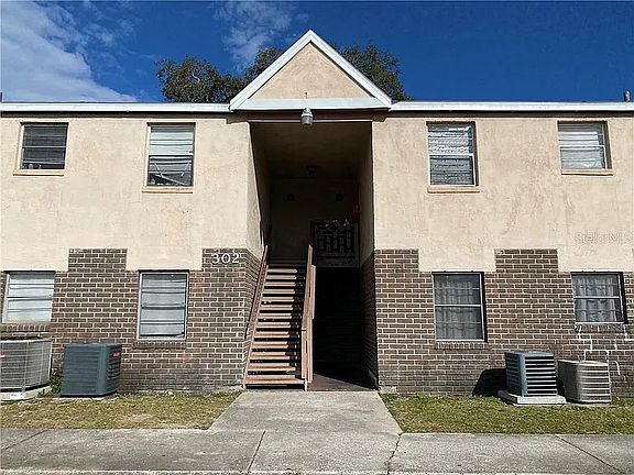 2nd image of 302 E Wellington Ct #81