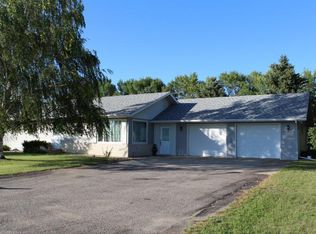 1642 Highway 52, Fessenden, ND 58438