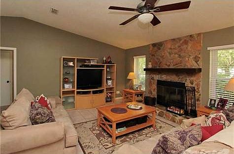 4th image of 23216 Dover Dr