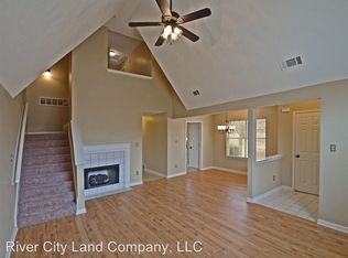 1076 Whitten Rd, Cordova, TN 38018