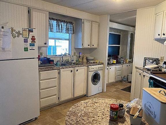 3rd image of 2434 Countryside Dr