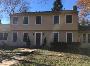 935 Estron St, Iowa City, IA 52246