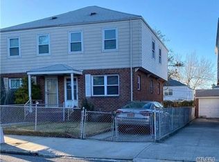 61-48 149th St, Flushing, NY 11367