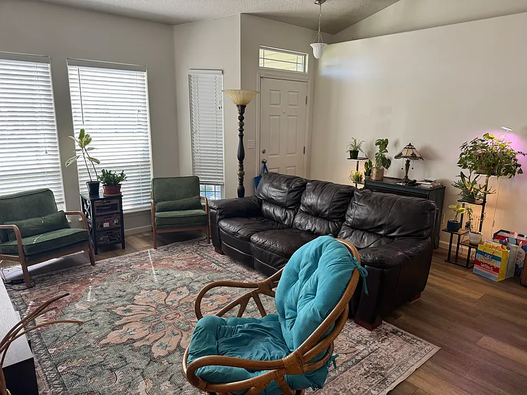 2041 W Swallowtail Pl — Photo 4