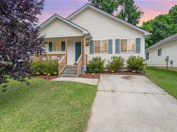 1710 Hertford St, Greensboro, NC 27403