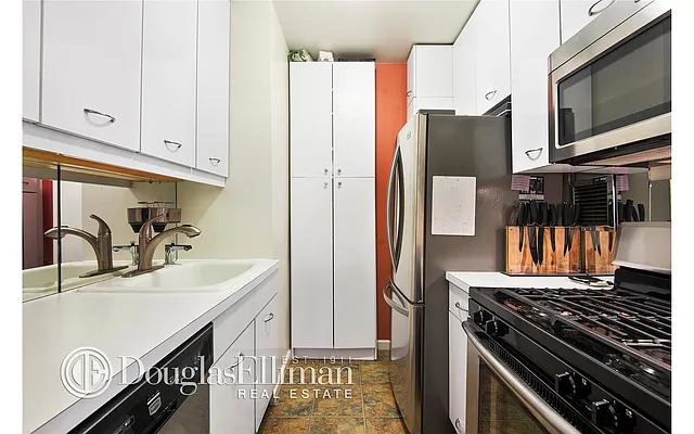 Sold by Douglas Elliman | media 10