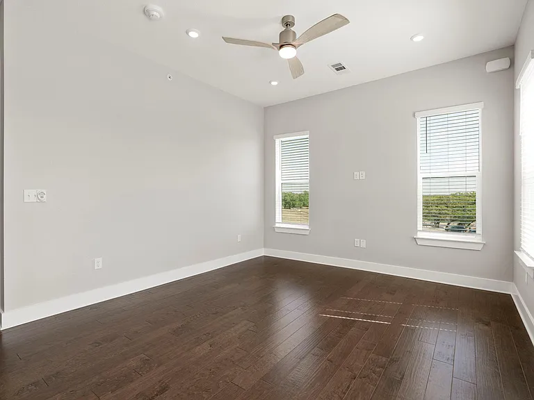 4501 Jackson Ave #5205 — Photo 9