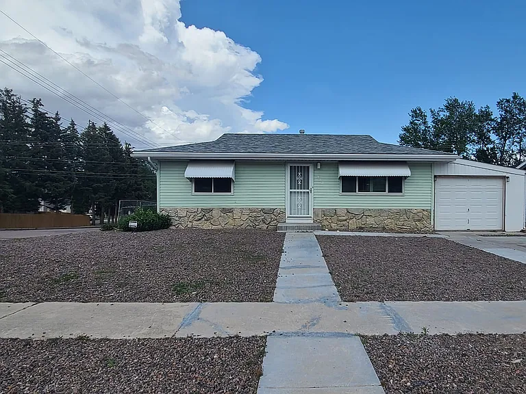 723 Kingsley Dr — Photo 7