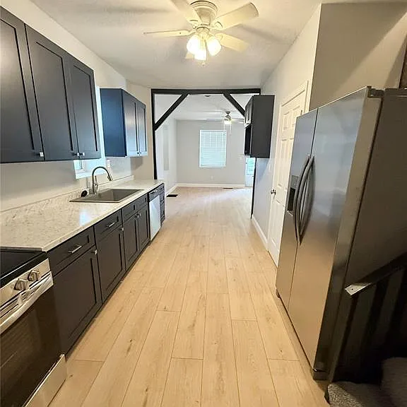 118 W 7th St — Photo 6