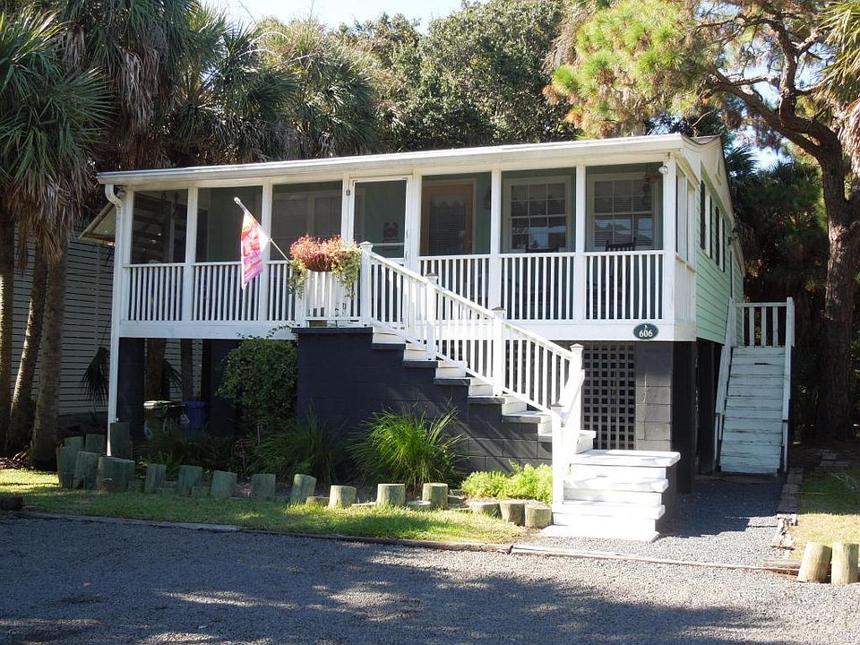 1st image of 606 W Ashley Ave