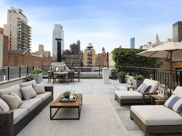 17 West 103rd Street image 1 of 2