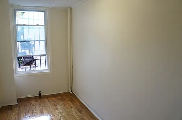 Rented by J Misrahi Realty Corp | media 34