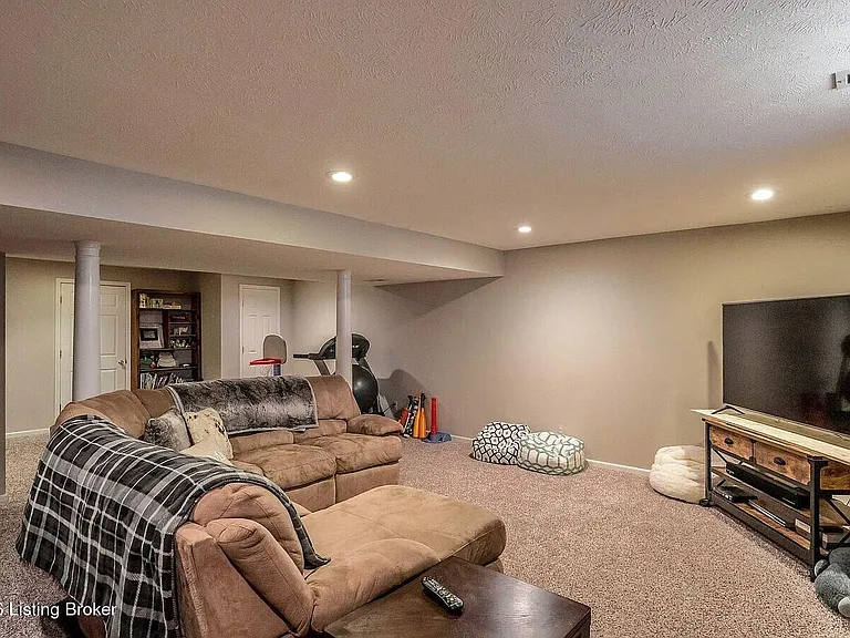 5312 Silver Wing Blvd — Photo 31