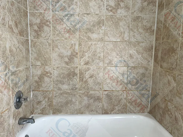 721 Lloyd Ave — Photo 16