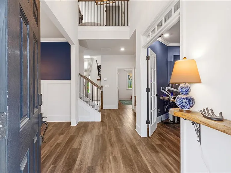 409 Carmichael Cir — Photo 4