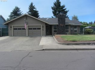 1228 NW Domenico Dr, Roseburg, OR