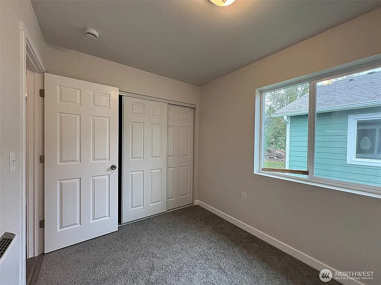 528 W Cushing St #528 — Photo 13