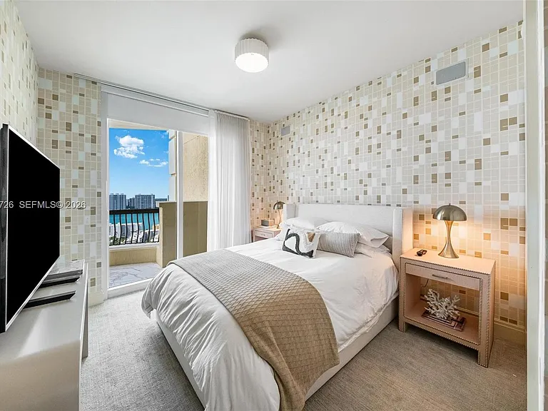 17875 Collins Ave #2602 — Photo 43