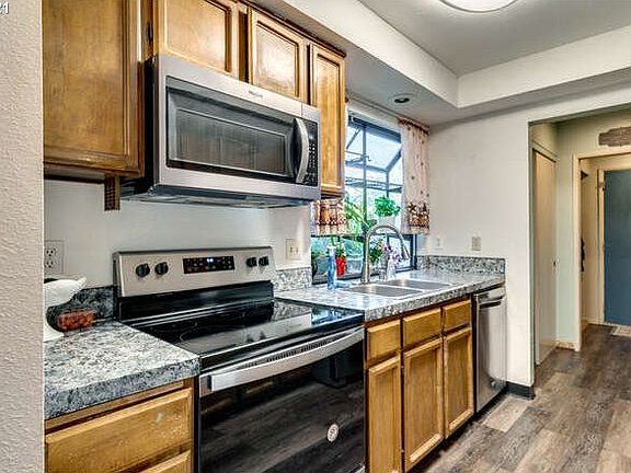 5th image of 4421 NE Plains Way APT 68
