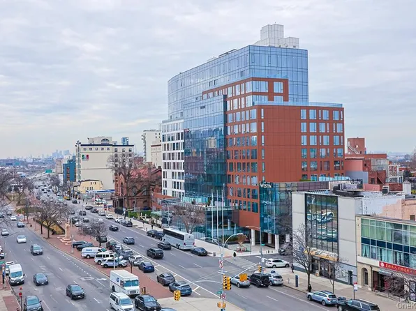 138-12 Northern Boulevard image 1 of 15